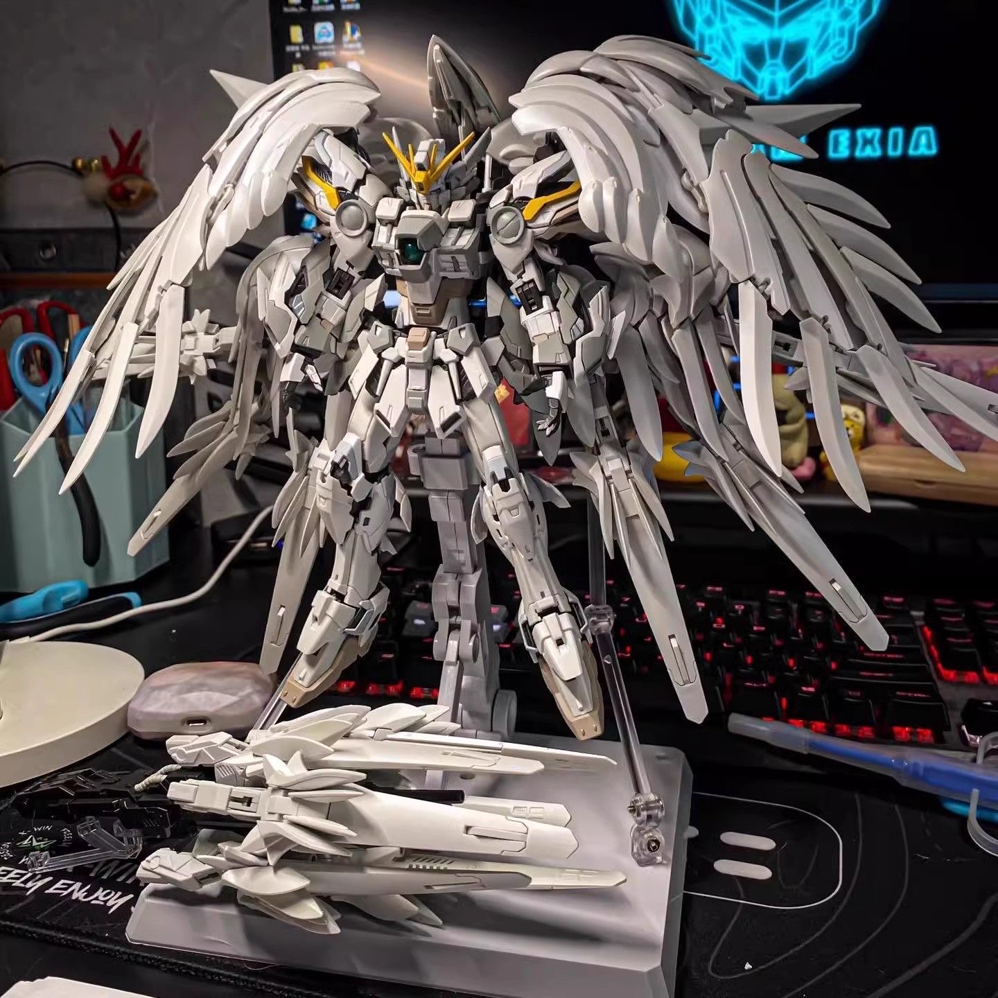 In Stock Daban 8827 Wing Zero  - Model Kit Gundam Barbatos ulasan dan harga