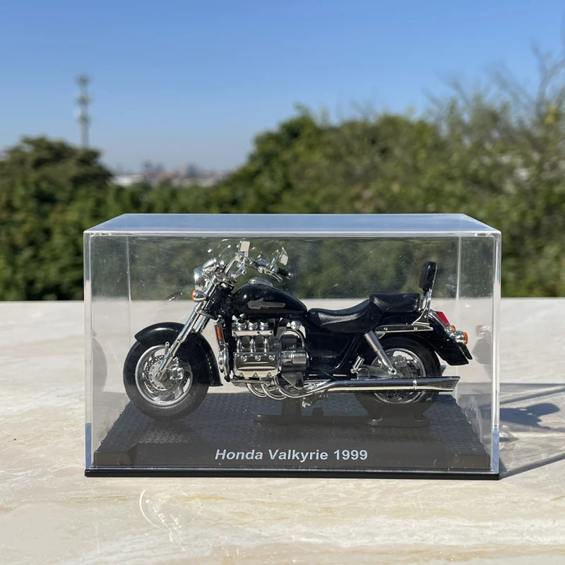 1:18 Valkyrie 1999 Alloy Touri - Model Kit Valkyrie ulasan dan harga